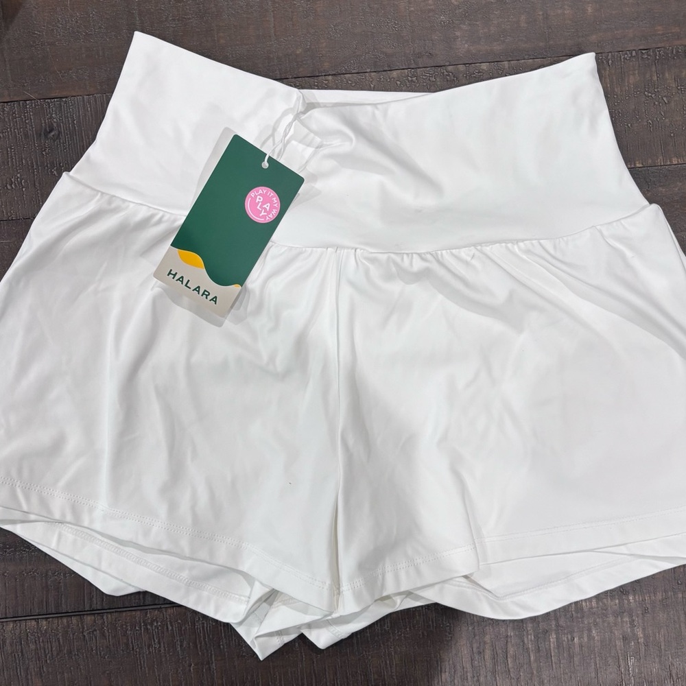 HALARA Women's Athletic White Shorts